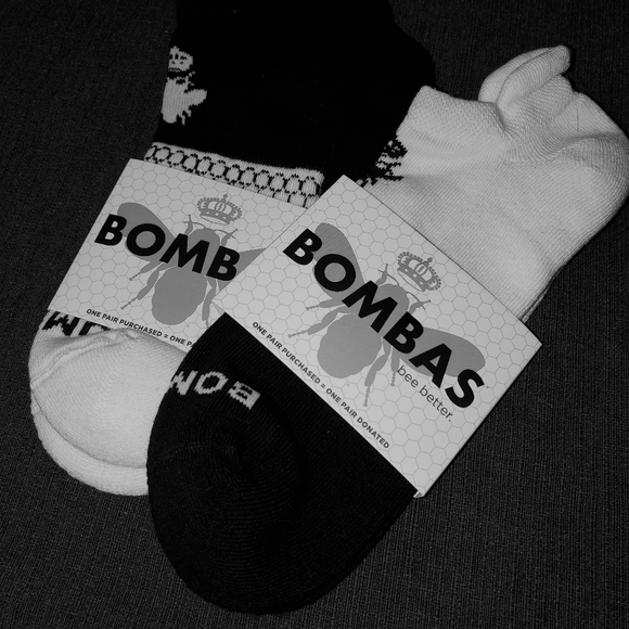 Bombas Accessories - NWT Bombas Ankle Socks Large
